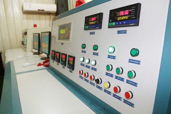 全自(zì)動熔制(zhì)控制(zhì)系統